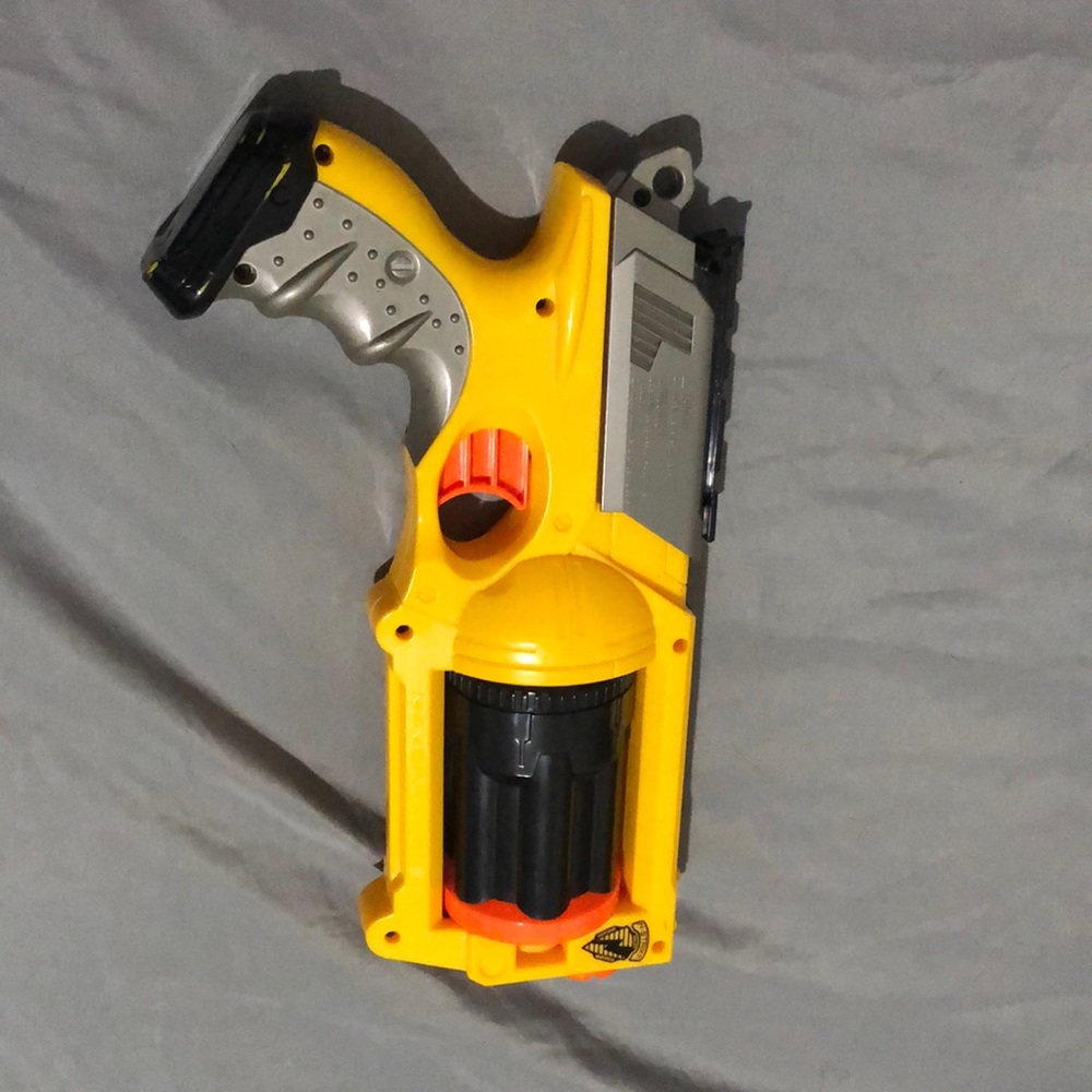 NERF MAVERICK REV-6 PISTOL